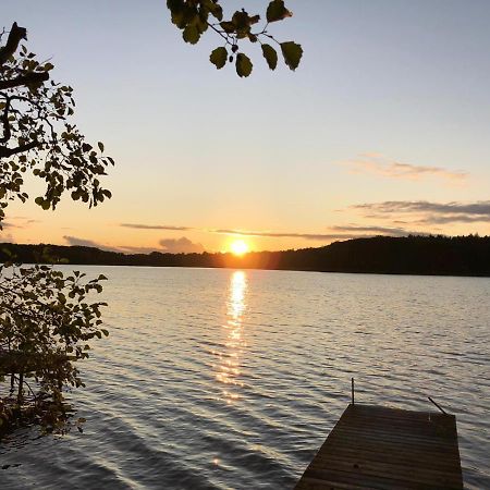 Ferienhaus Reetdach 1300Qm Privatgrundstueck Bootssteg Sauna Templin Luebbesee Uckermark Erholung Pur Seenplatte Petersdorf  Extérieur photo