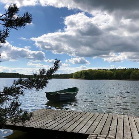 Ferienhaus Reetdach 1300Qm Privatgrundstueck Bootssteg Sauna Templin Luebbesee Uckermark Erholung Pur Seenplatte Petersdorf  Extérieur photo
